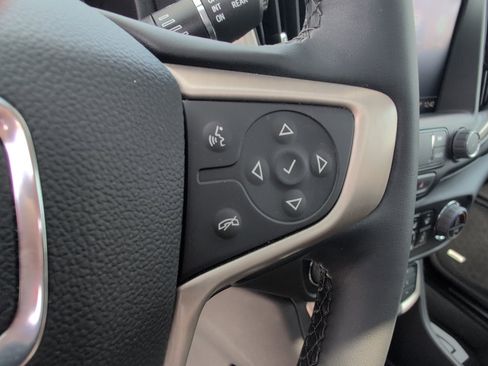 Used 2024 GMC Terrain Denali w/ Denali Premium Package image 22