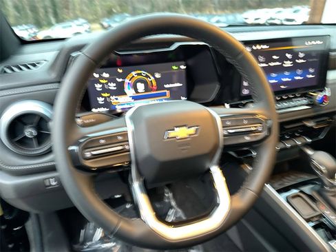 New 2026 Chevrolet Colorado LT image 16