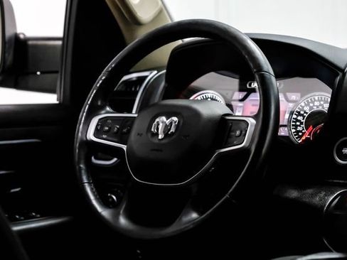 Used 2019 RAM 1500 Big Horn RWD image 20