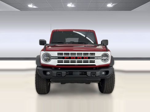 Used 2025 Ford Bronco Heritage Edition AWD/4WD image 6
