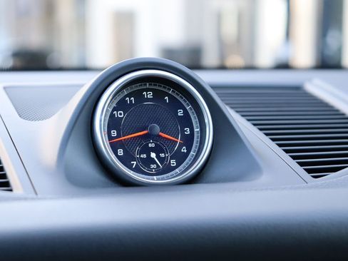 Used 2020 Porsche Macan image 26