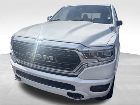 Used 2022 RAM 1500 Limited AWD/4WD image 3