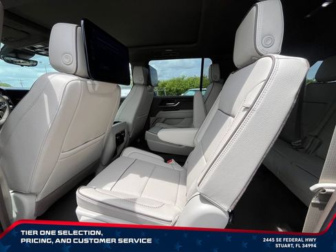 New 2026 GMC Yukon XL Denali w/ Denali Reserve Package AWD/4WD image 13