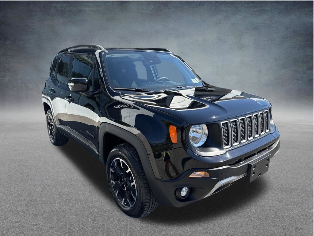 Used 2023 Jeep Renegade Latitude AWD/4WD image 7