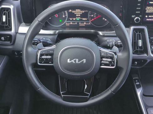 Used 2023 Kia Sorento EX AWD/4WD image 23