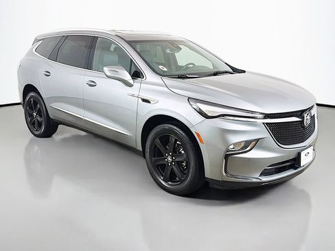 Used 2023 Buick Enclave Essence w/ Experience Buick Package FWD image 45