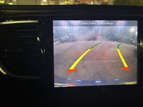 Used 2018 Chrysler Pacifica Touring-L Plus image 19