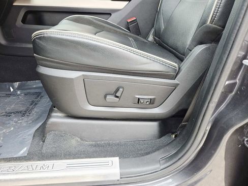 Used 2022 RAM 3500 Laramie image 40