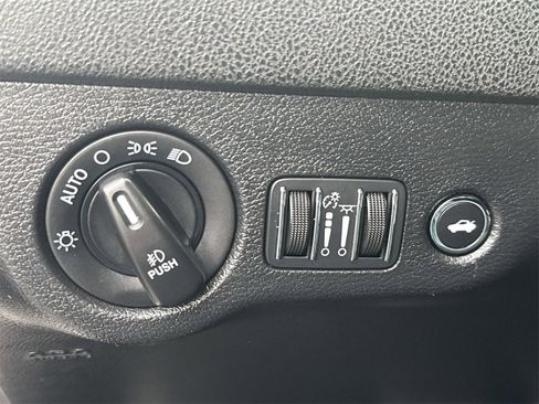 Used 2020 Dodge Charger R/T w/ Navigation & Travel Group image 23