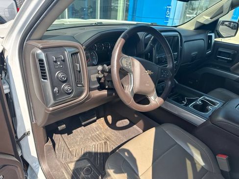 Used 2017 Chevrolet Silverado 1500 LTZ Z71 w/ LTZ Plus Package AWD/4WD image 11