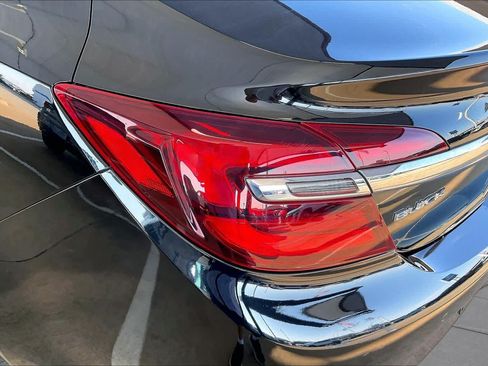 Used 2017 Buick Regal Premium w/ Driver Confidence Package #2 FWD image 27