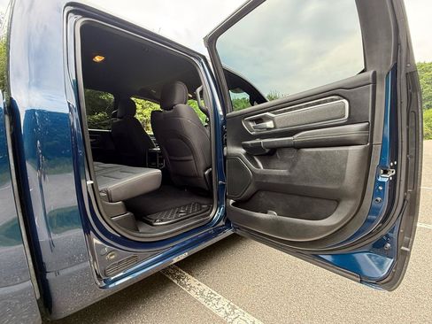 Used 2019 RAM 1500 Big Horn AWD/4WD image 36