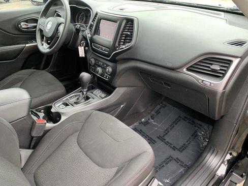 Used 2021 Jeep Cherokee Latitude image 34