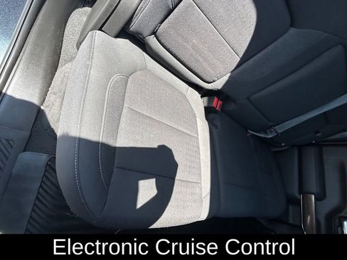 Used 2022 Chevrolet Silverado 1500 RST image 25