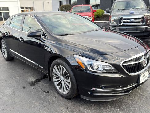 Used 2019 Buick LaCrosse Essence w/ Sun and Shade Package FWD image 5