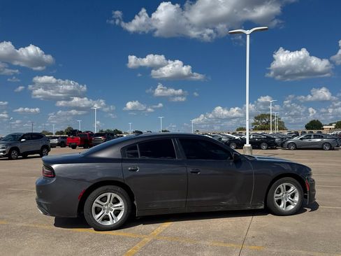 Used 2023 Dodge Charger SXT RWD image 27