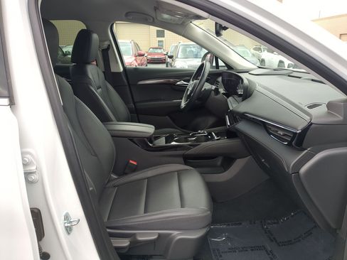 Used 2024 Buick Envision Preferred image 33