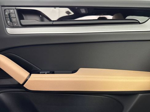 New 2026 Porsche Cayenne image 20