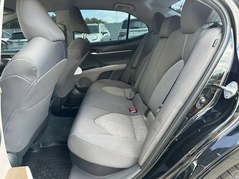 Certified 2022 Toyota Camry LE FWD image 7