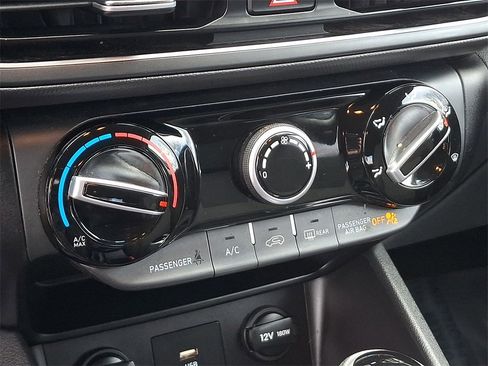 Used 2023 Hyundai Kona SEL w/ Cargo Package image 16