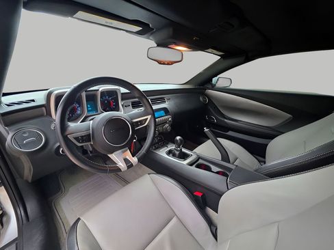 Used 2011 Chevrolet Camaro SS image 21