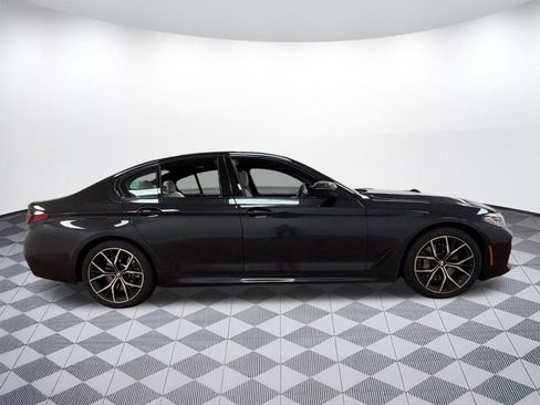 Certified 2023 BMW 540i xDrive w/ M Sport Package image 7