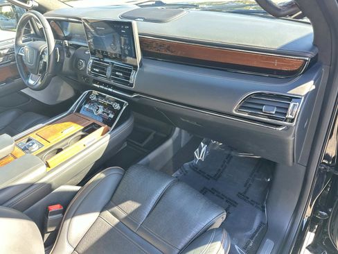 Used 2023 Lincoln Navigator Black Label image 27