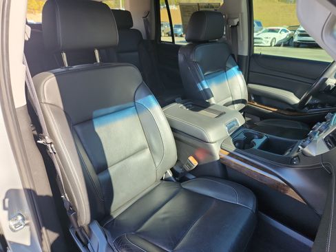 Used 2020 Chevrolet Tahoe LT image 39
