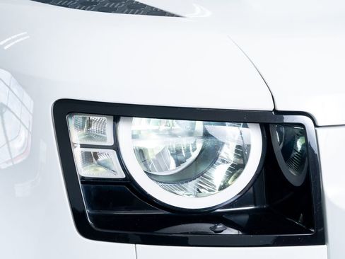 Used 2022 Land Rover Defender 90 S image 19