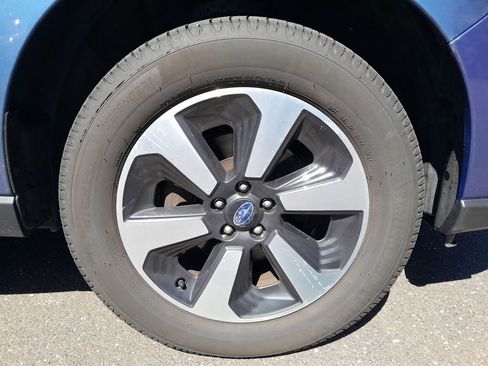 Used 2018 Subaru Forester 2.5i Premium AWD/4WD image 42