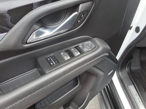 Used 2021 GMC Yukon Denali image 17