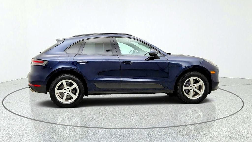 Used 2021 Porsche Macan AWD/4WD image 4