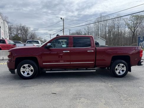 Used 2018 Chevrolet Silverado 1500 LTZ Z71 image 2