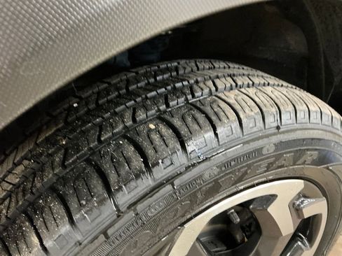 Certified 2023 Subaru Crosstrek 2.5i Limited image 13