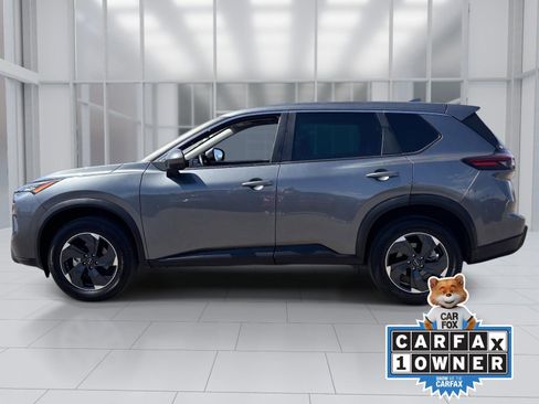 Certified 2025 Nissan Rogue SV AWD/4WD image 3