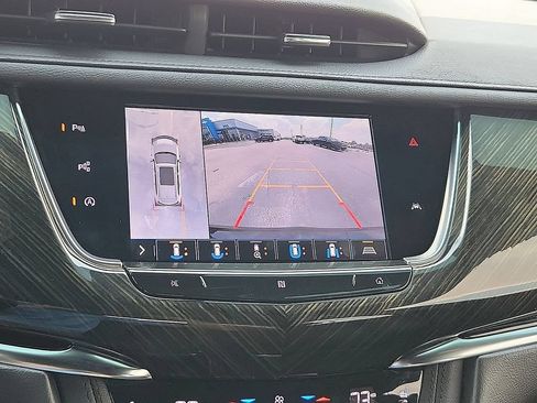 Used 2020 Cadillac XT6 Premium Luxury AWD/4WD image 15