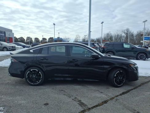 New 2026 Nissan Sentra SR w/ SR All Weather Package FWD image 2