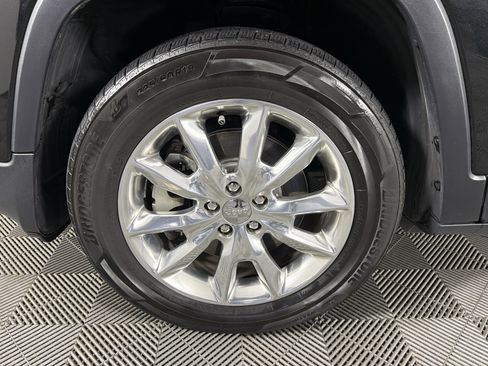 Used 2014 Jeep Cherokee Limited w/ Luxury Group AWD/4WD image 6