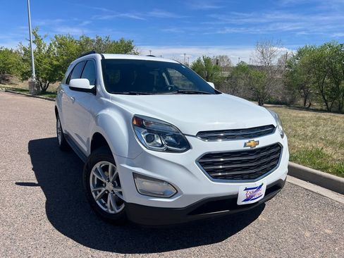 Used 2017 Chevrolet Equinox LT w/ Convenience Package image 1
