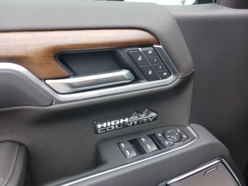 New 2026 Chevrolet Silverado 1500 High Country w/ High Country Premium Package image 11