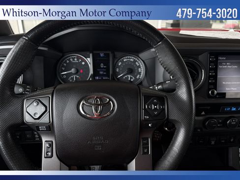 Used 2021 Toyota Tacoma TRD Off-Road w/ Technology Package AWD/4WD image 15