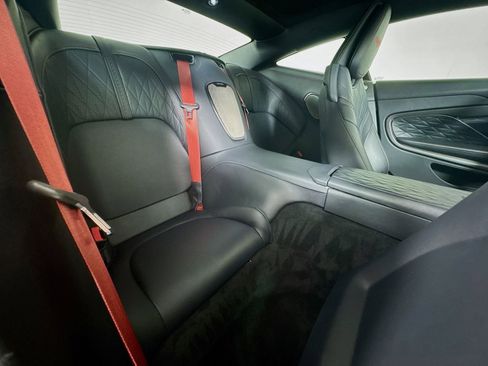 Used 2024 Aston Martin DB12 Coupe RWD image 23