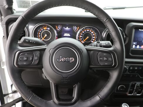 Used 2023 Jeep Wrangler Unlimited Sport AWD/4WD image 16