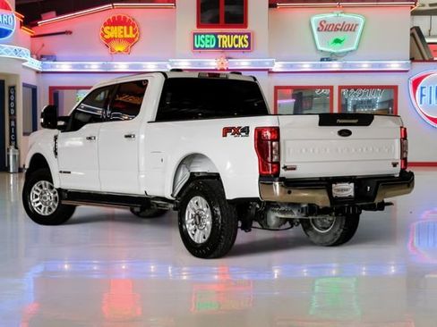 Used 2021 Ford F250 XLT w/ XLT Premium Package AWD/4WD image 4