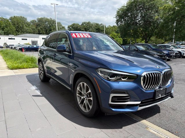 Certified 2022 BMW X5 xDrive40i w/ Premium Package AWD/4WD image 5