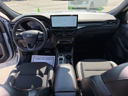 Used 2025 Ford Escape ST-Line w/ Tech Pack #1 FWD image 16