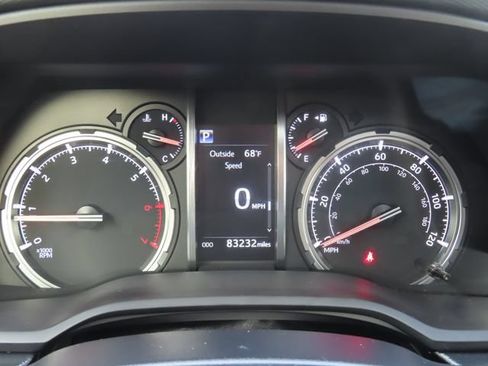 Used 2021 Toyota 4Runner Venture w/ Moonroof Package AWD/4WD image 34