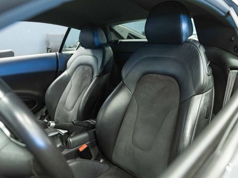 Used 2014 Audi R8 V8 w/ Convenience Package image 12