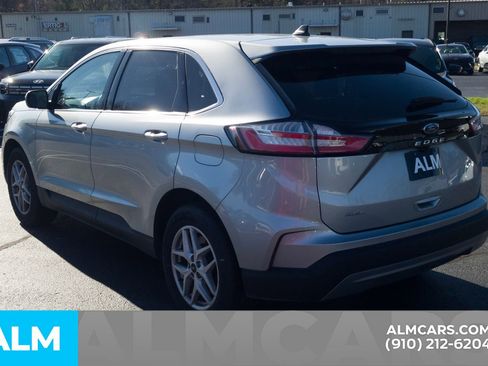 Used 2024 Ford Edge SEL image 10