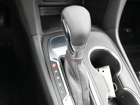 Used 2024 Chevrolet Equinox LS w/ Midnight Edition image 20